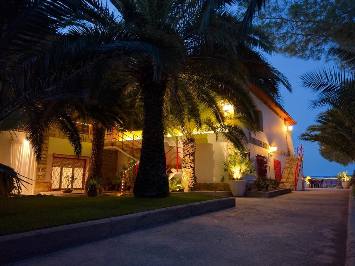 Apartamentos Caspe Exterior photo